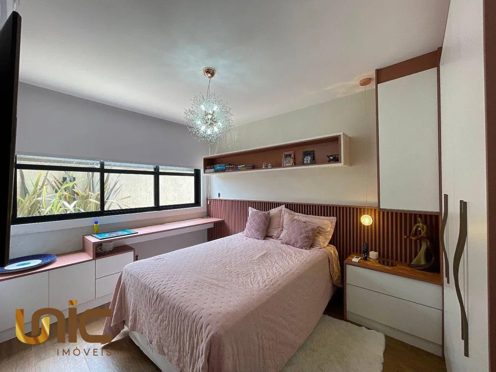 Casa, 5 quartos, 358 m² - Foto 2