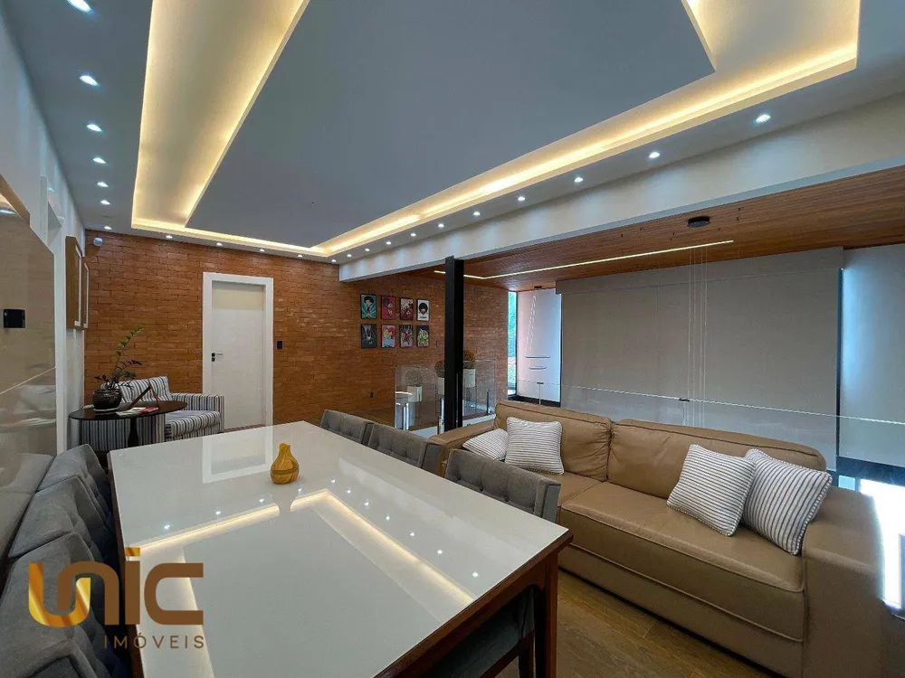 Casa, 5 quartos, 358 m² - Foto 1