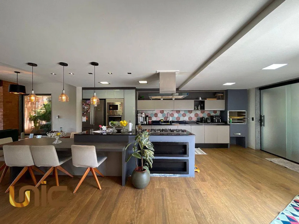 Casa, 5 quartos, 358 m² - Foto 9
