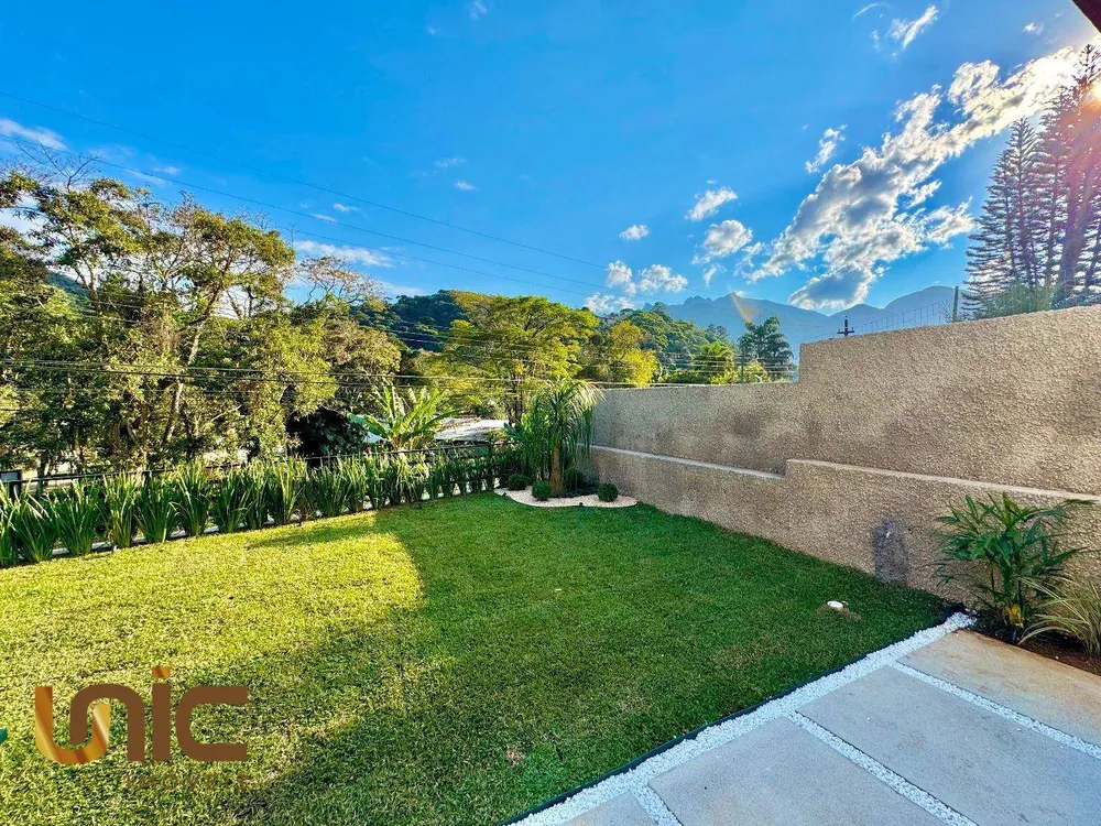 Casa, 4 quartos, 230 m² - Foto 3