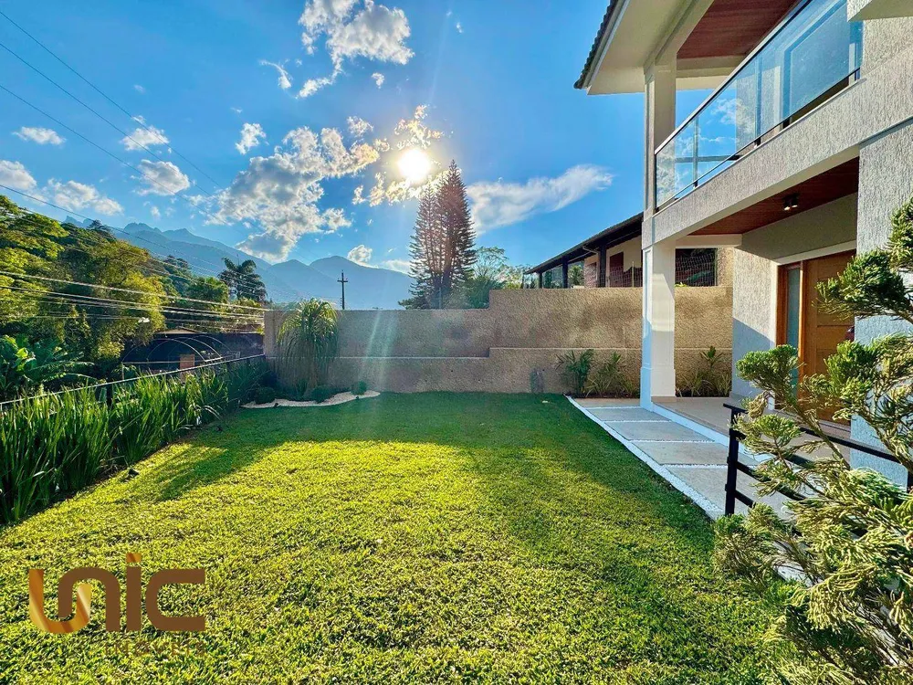 Casa, 4 quartos, 230 m² - Foto 2