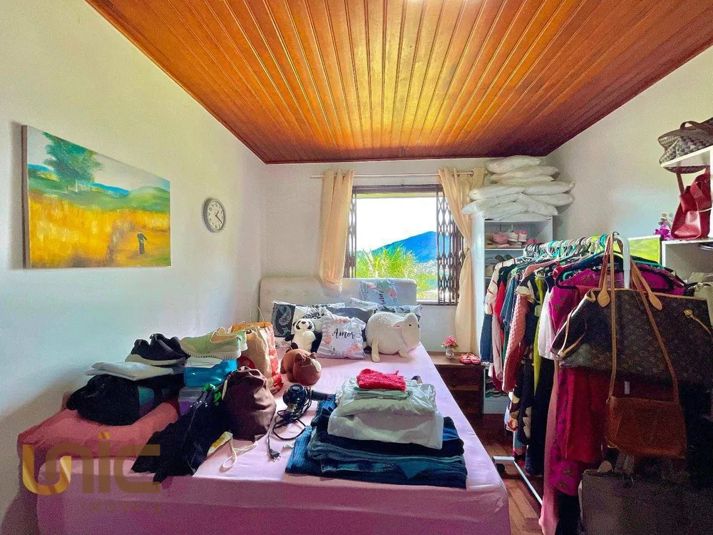 Casa, 3 quartos, 240 m² - Foto 4