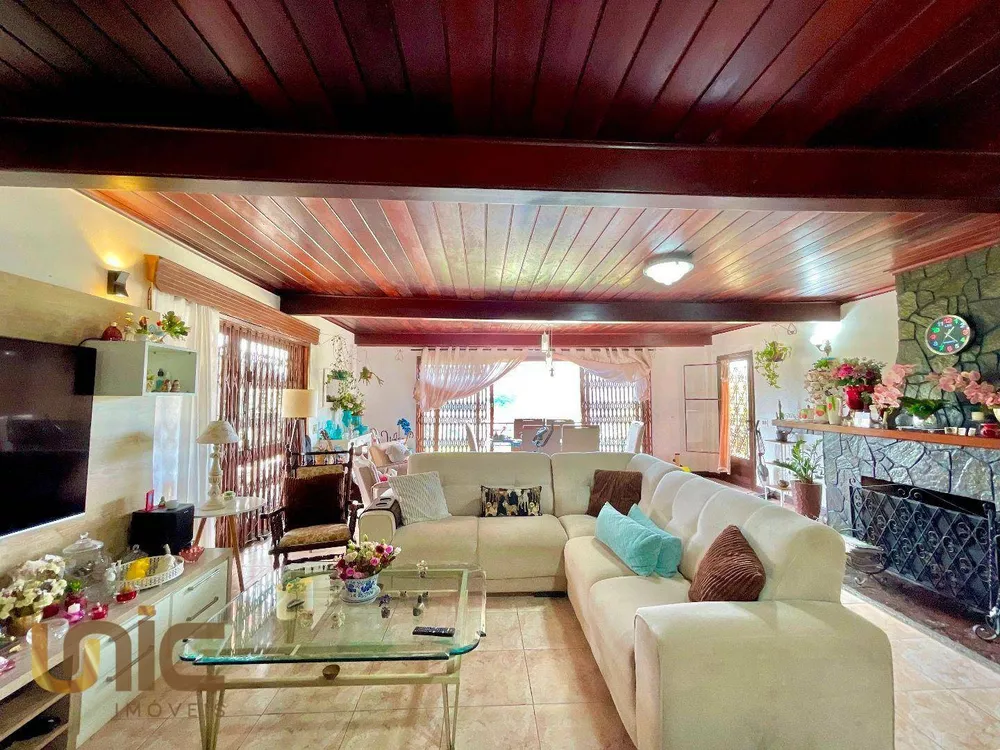 Casa, 3 quartos, 240 m² - Foto 32