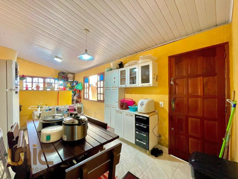 Casa, 3 quartos, 240 m² - Foto 9