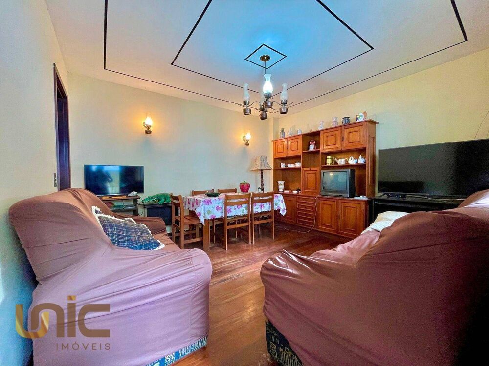 Casa à venda com 2 quartos, 56m² - Foto 1