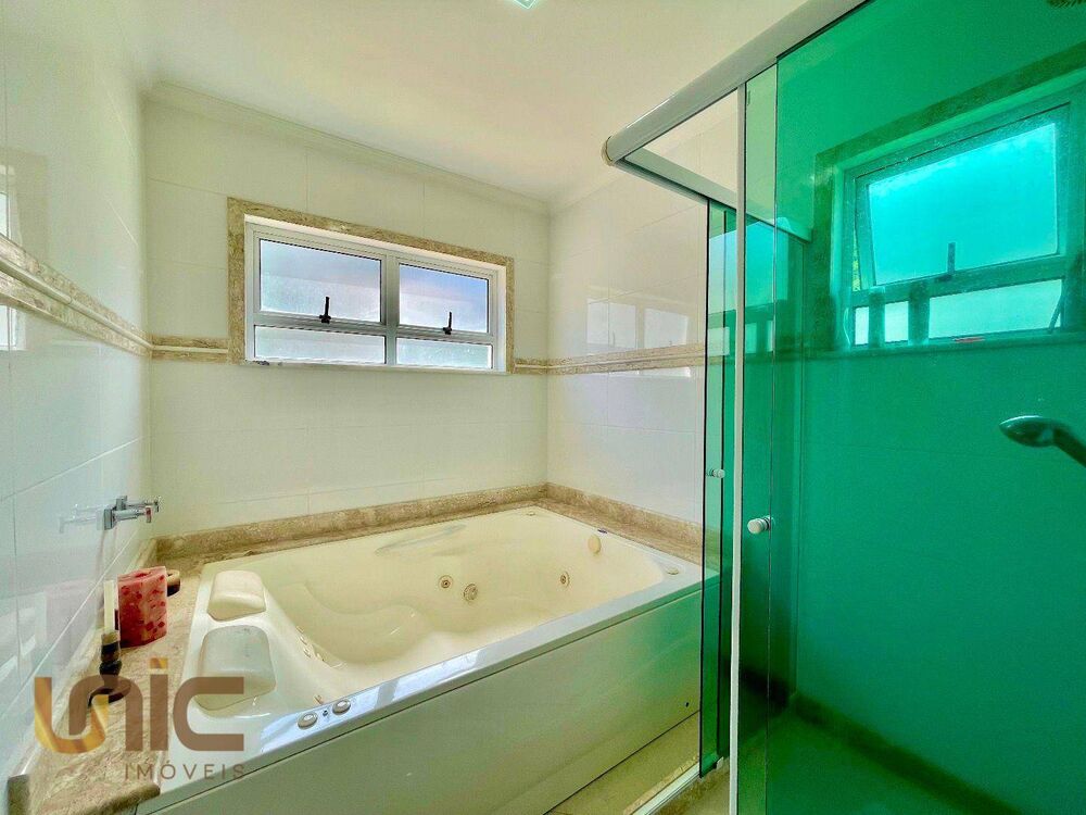 Casa de Condomínio à venda com 6 quartos, 256m² - Foto 3