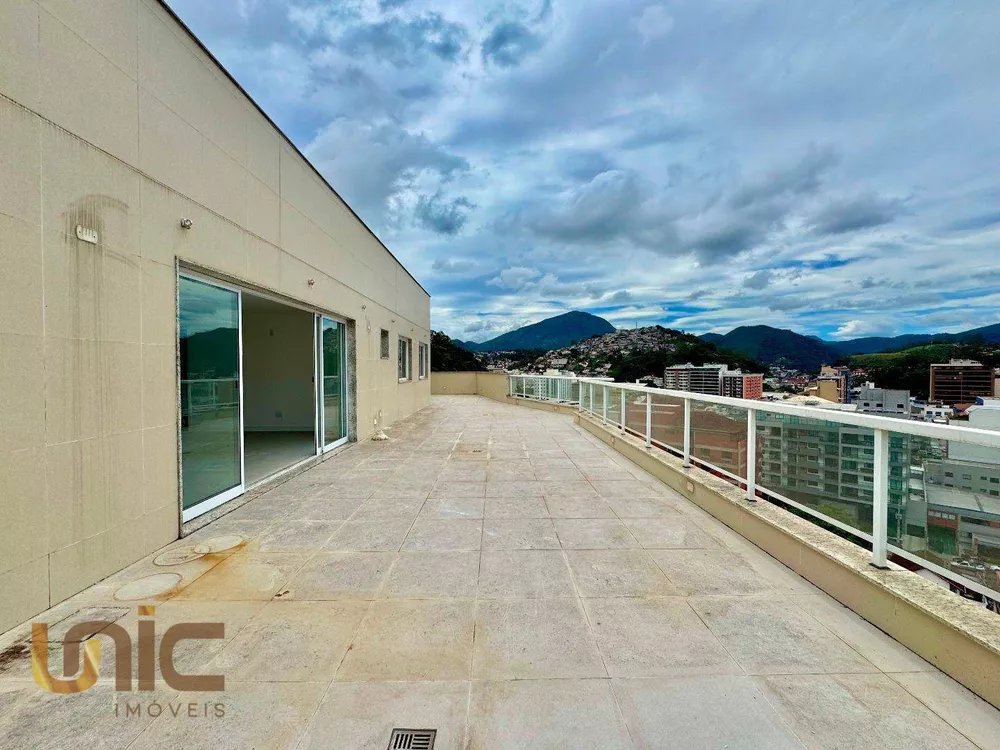 Cobertura, 3 quartos, 205 m² - Foto 1