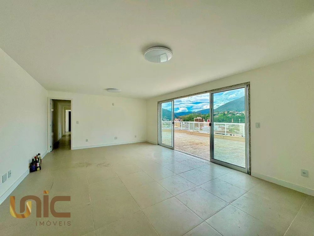 Cobertura, 3 quartos, 205 m² - Foto 2