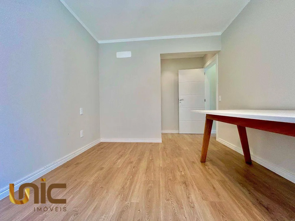 Casa, 3 quartos, 220 m² - Foto 37