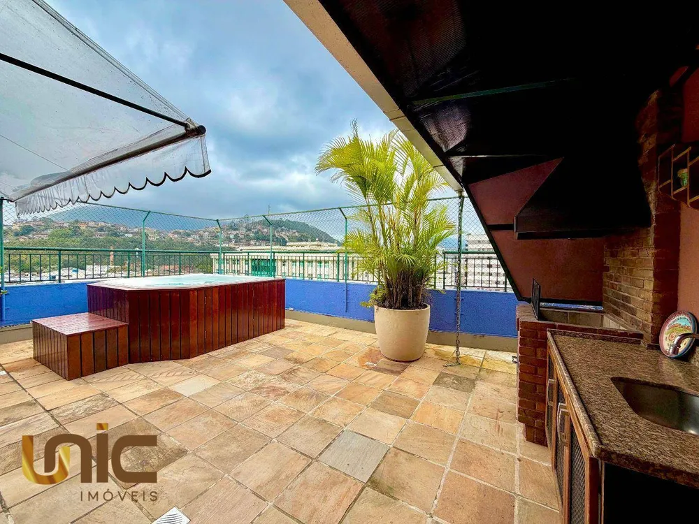 Cobertura, 3 quartos, 233 m² - Foto 4