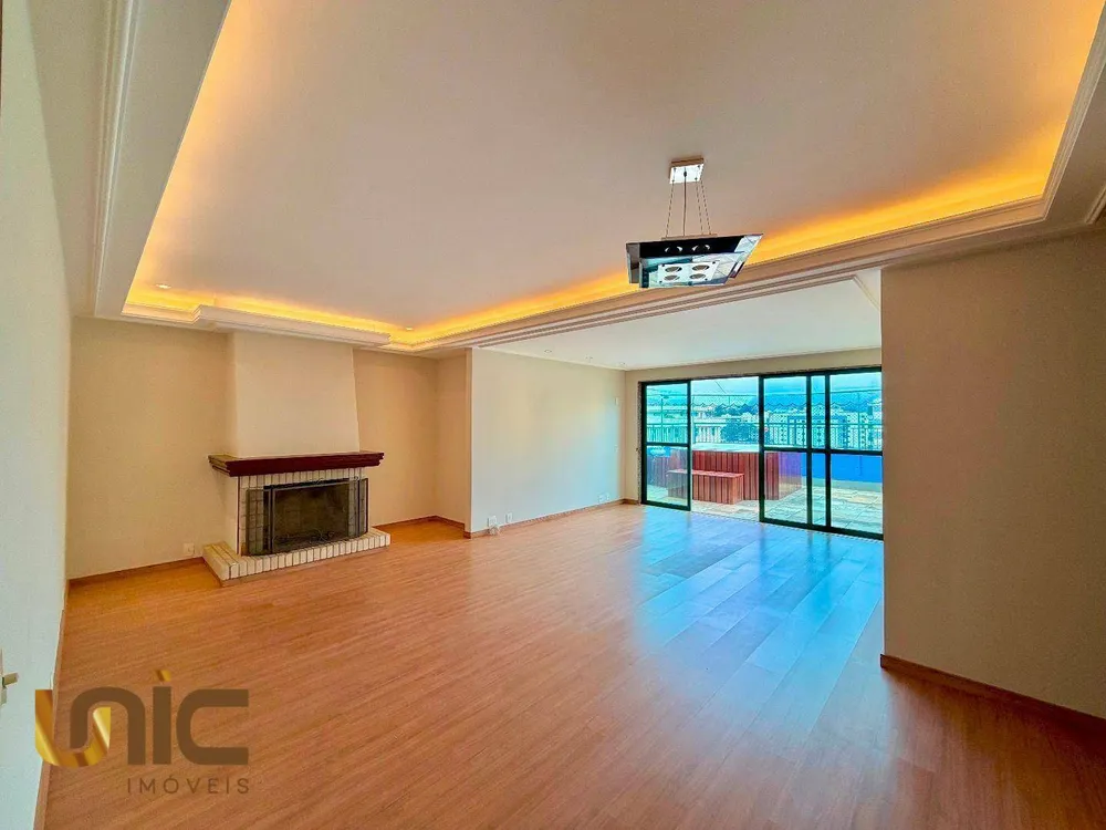 Cobertura, 3 quartos, 233 m² - Foto 7