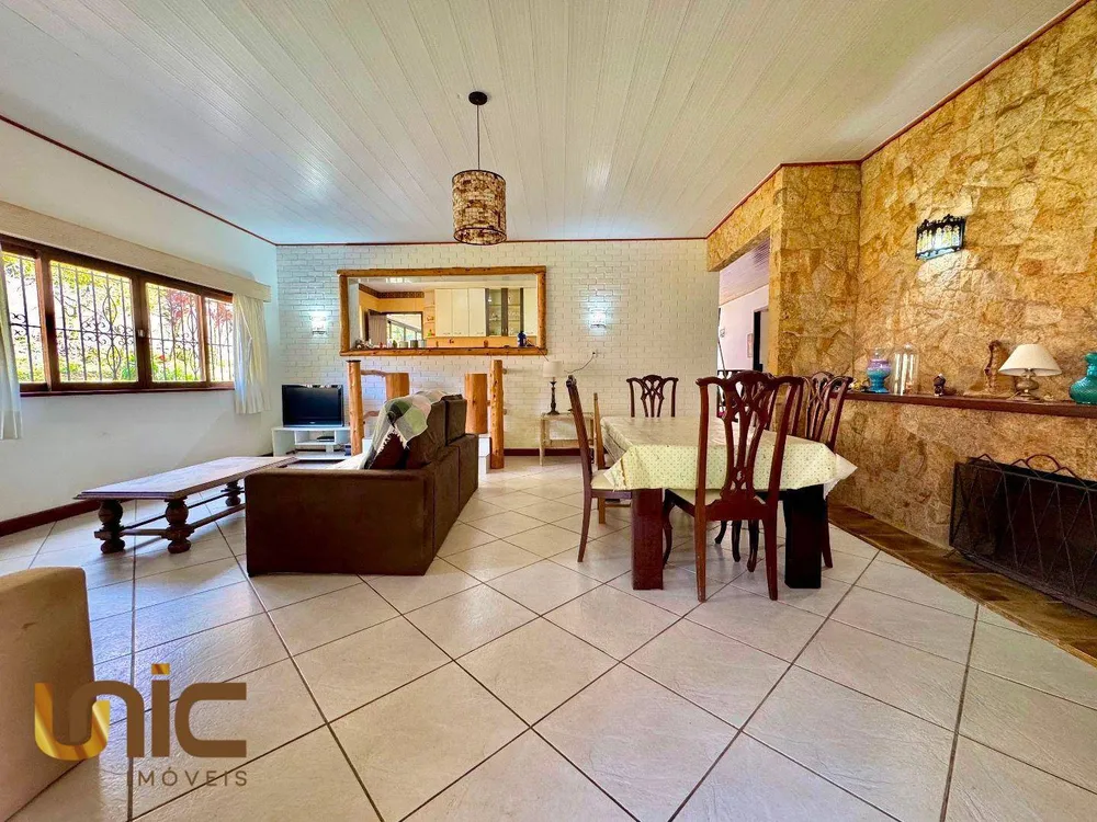 Casa, 4 quartos, 266 m² - Foto 5