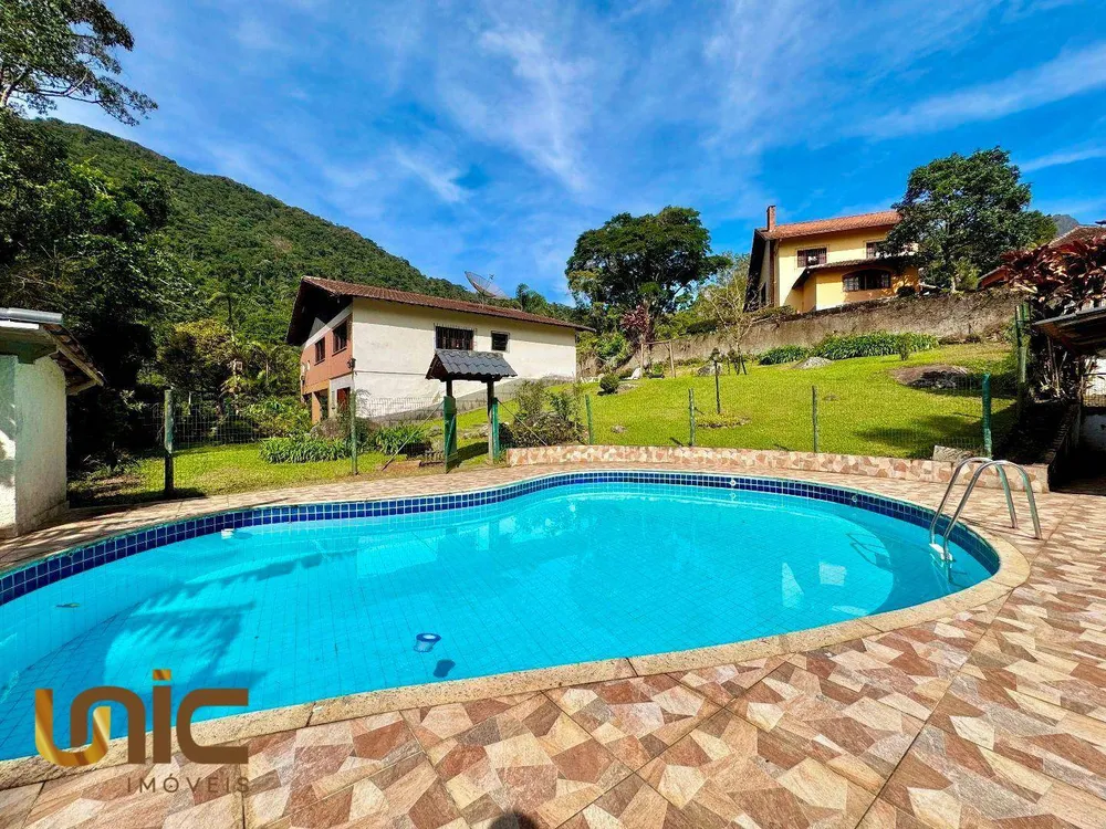 Casa, 4 quartos, 266 m² - Foto 38