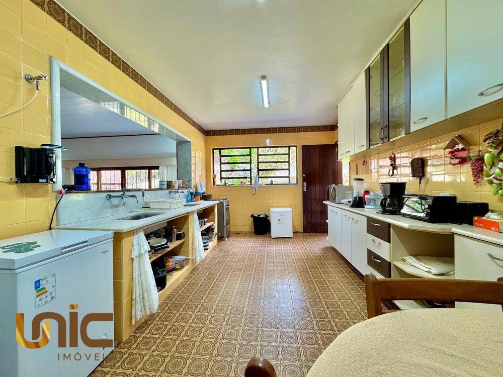 Casa, 4 quartos, 266 m² - Foto 24