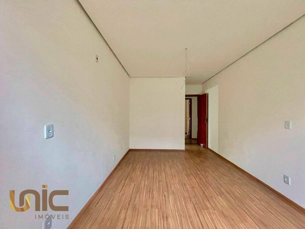 Casa à venda com 4 quartos, 216m² - Foto 13
