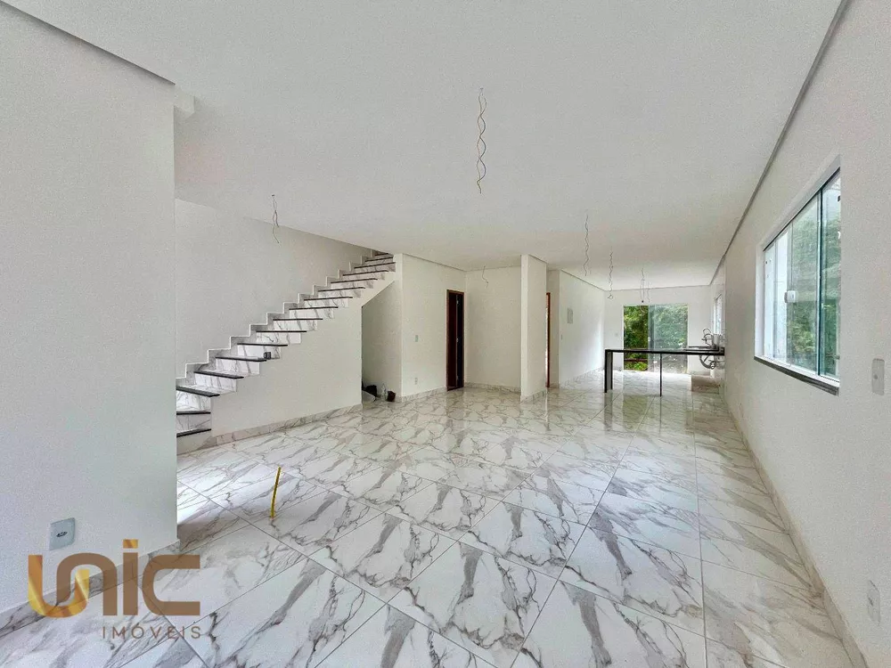 Casa, 4 quartos, 216 m² - Foto 4