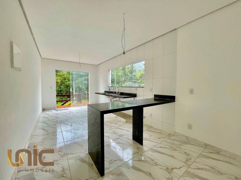 Casa à venda com 4 quartos, 216m² - Foto 6