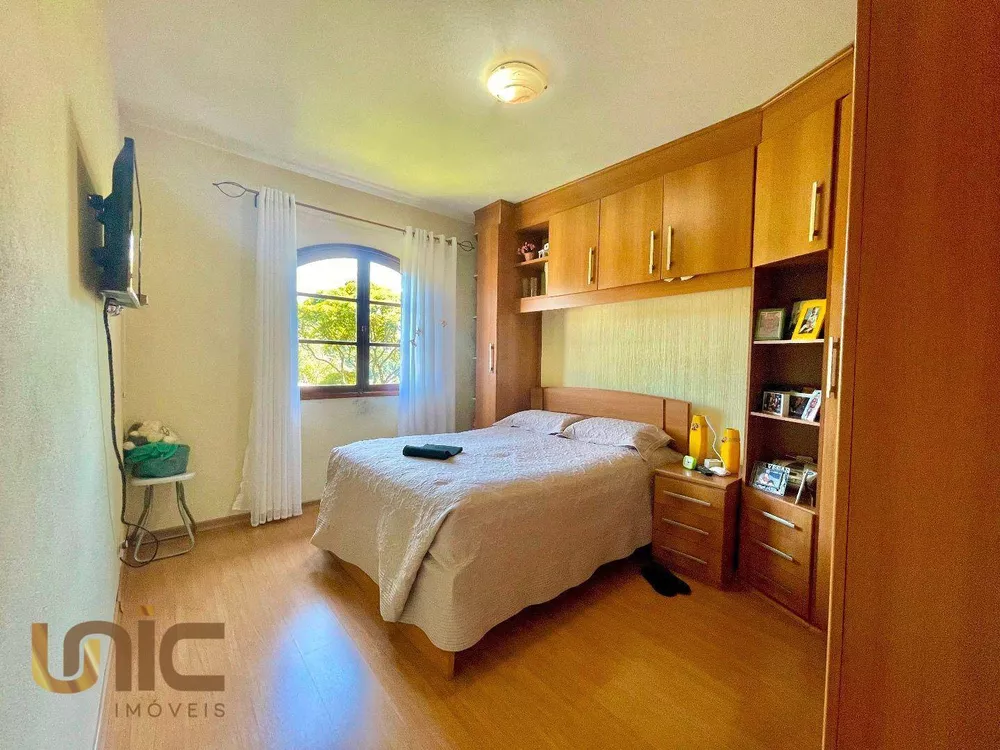 Casa, 3 quartos, 248 m² - Foto 8