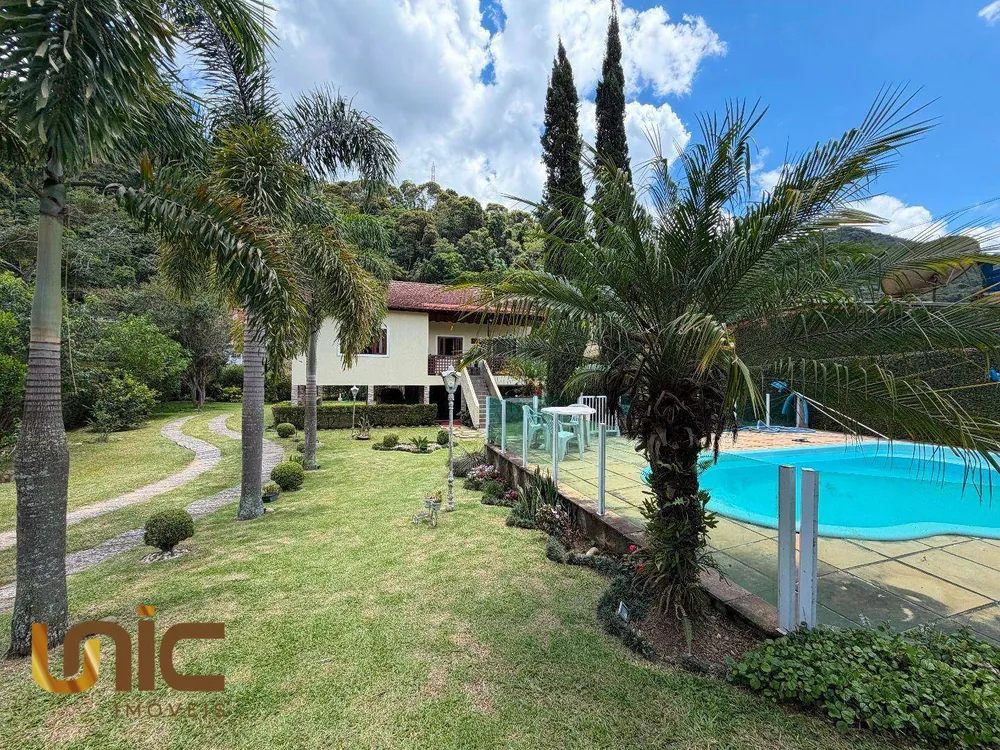 Casa, 3 quartos, 196 m² - Foto 2