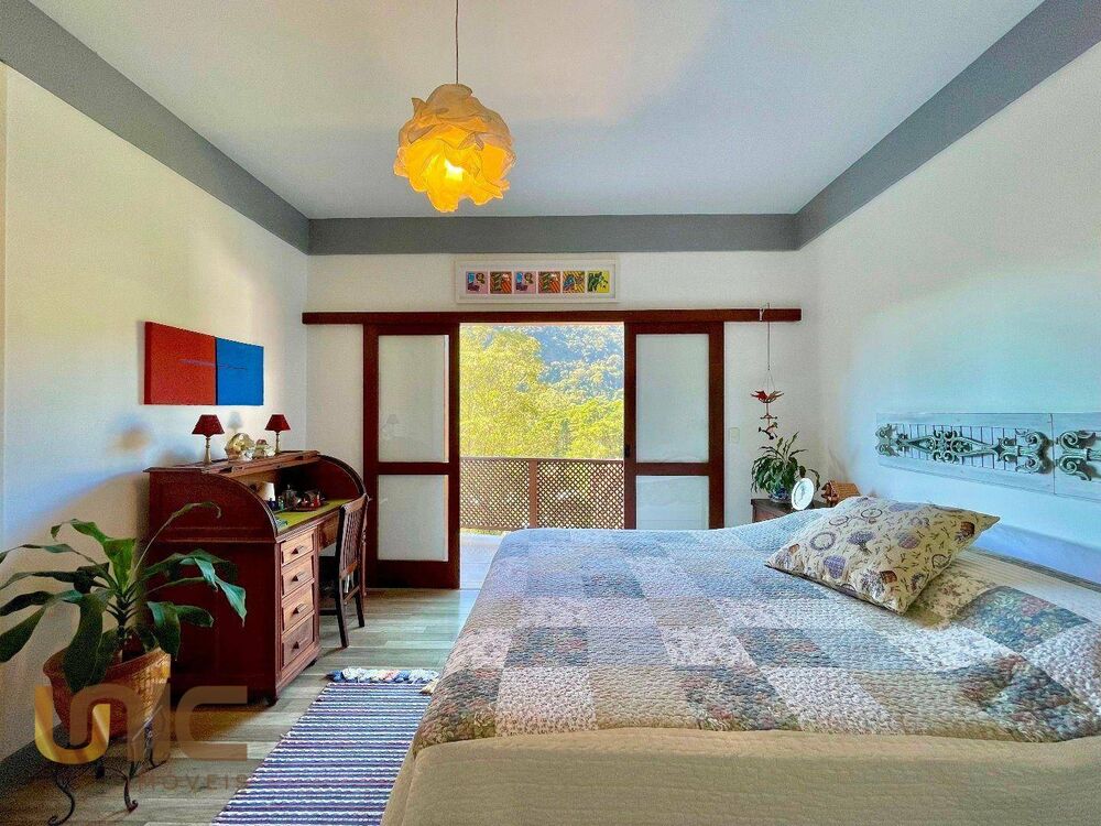 Casa de Condomínio à venda com 3 quartos, 238m² - Foto 9