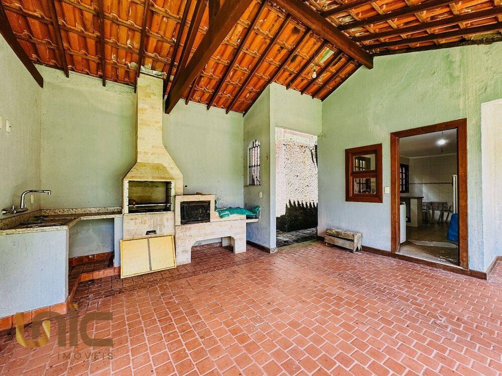 Casa de Condomínio à venda com 4 quartos, 276m² - Foto 18