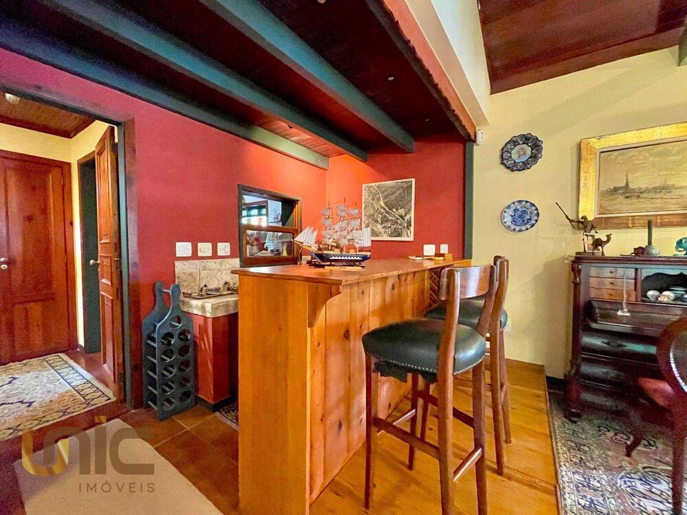 Casa de Condomínio à venda com 4 quartos, 226m² - Foto 3