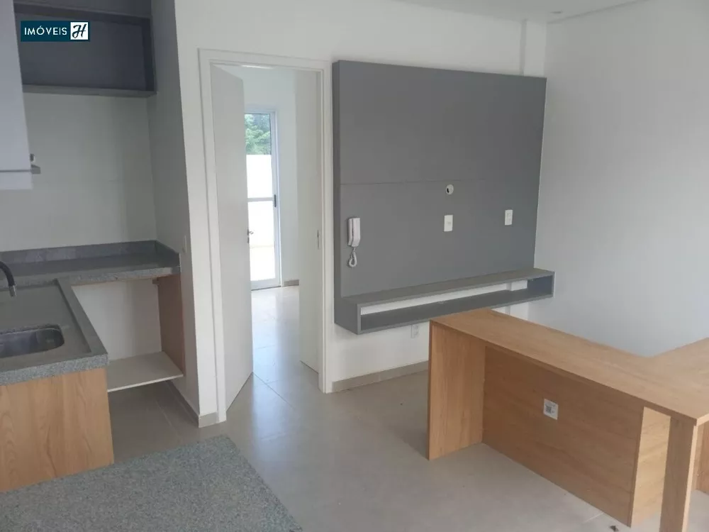 Apartamento à venda com 1 quarto, 30m² - Foto 2