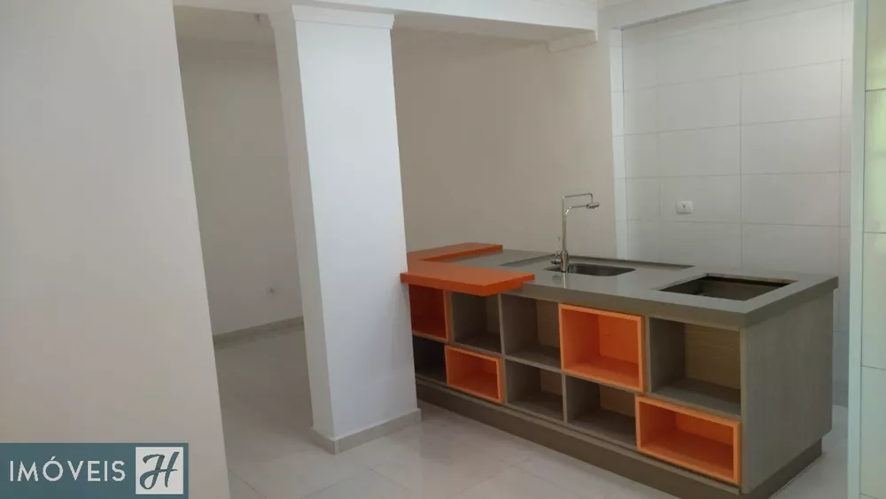 Casa à venda com 2 quartos, 270m² - Foto 1