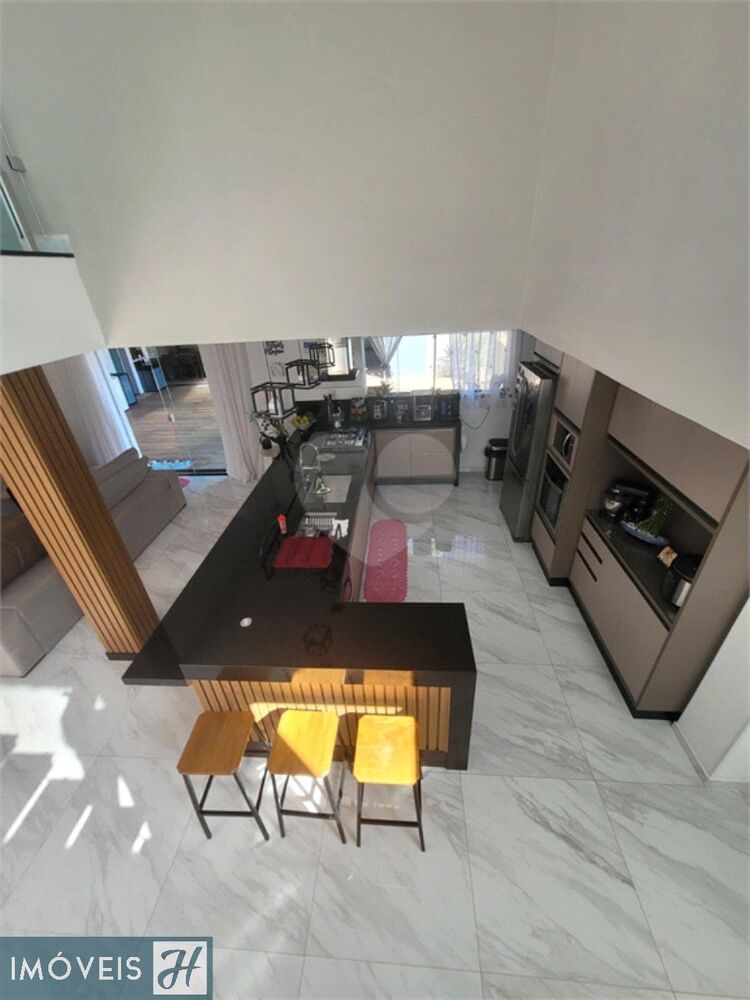 Casa à venda com 5 quartos, 600m² - Foto 2