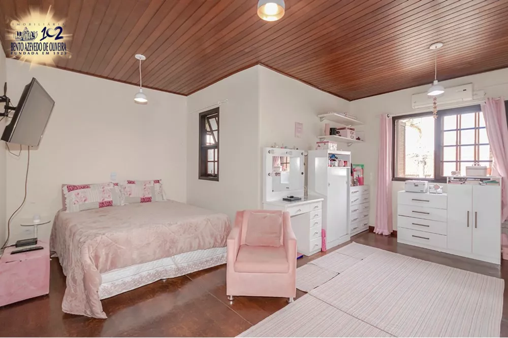 Casa, 4 quartos, 290 m² - Foto 3