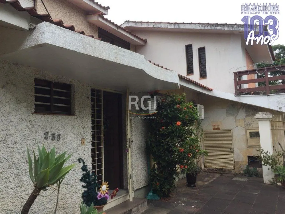 Casa, 4 quartos, 340 m² - Foto 1