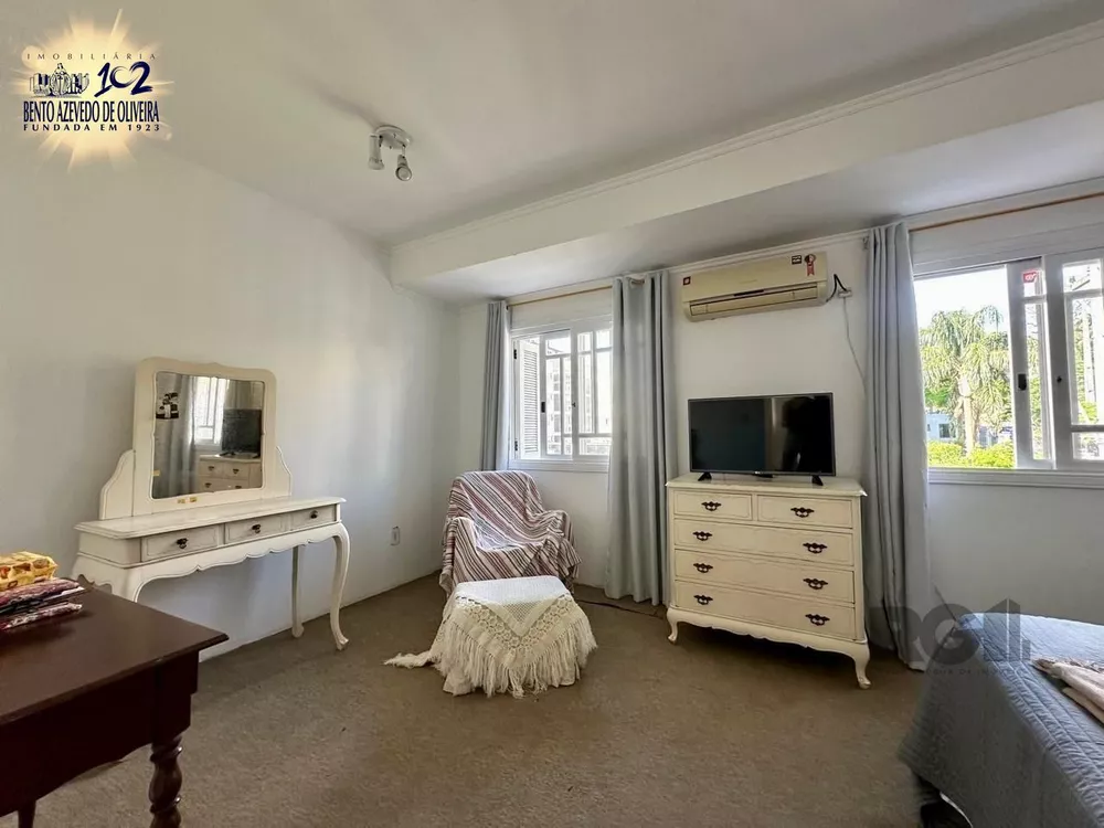 Casa, 3 quartos, 250 m² - Foto 1