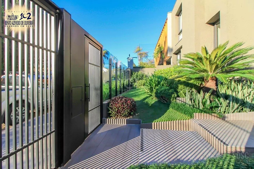 Casa, 3 quartos, 238 m² - Foto 1