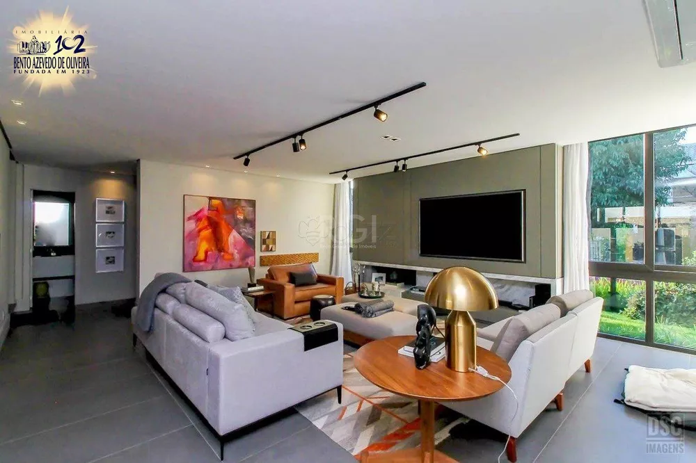 Casa, 3 quartos, 238 m² - Foto 2