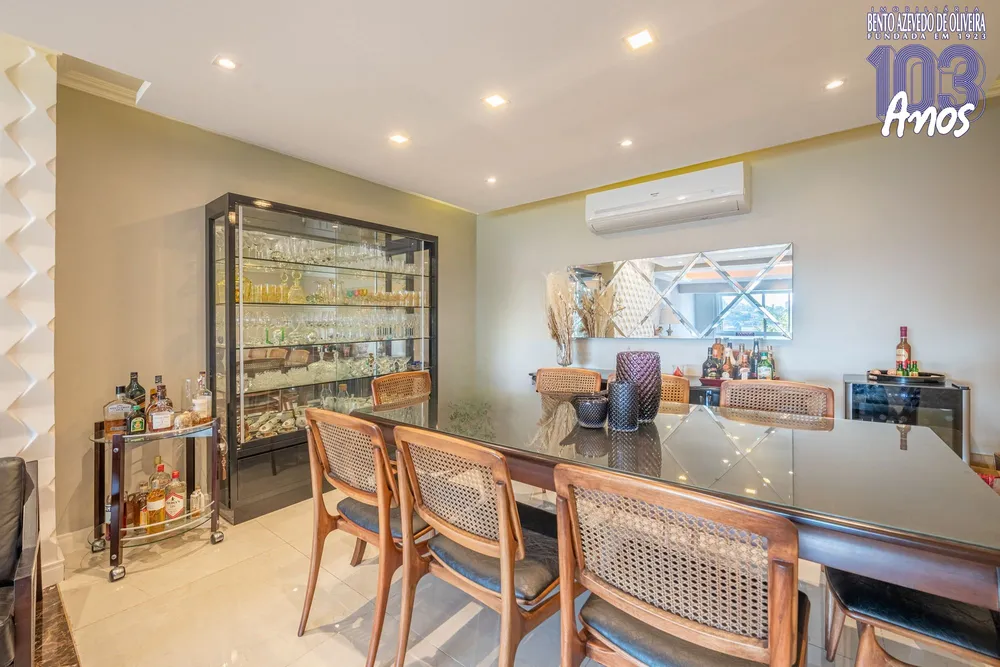 Casa, 4 quartos, 357 m² - Foto 1