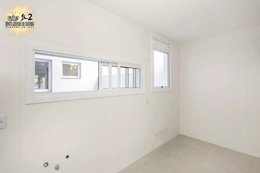 Cobertura, 3 quartos, 197 m² - Foto 2