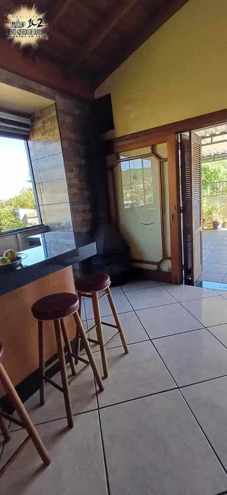 Cobertura, 3 quartos, 210 m² - Foto 1