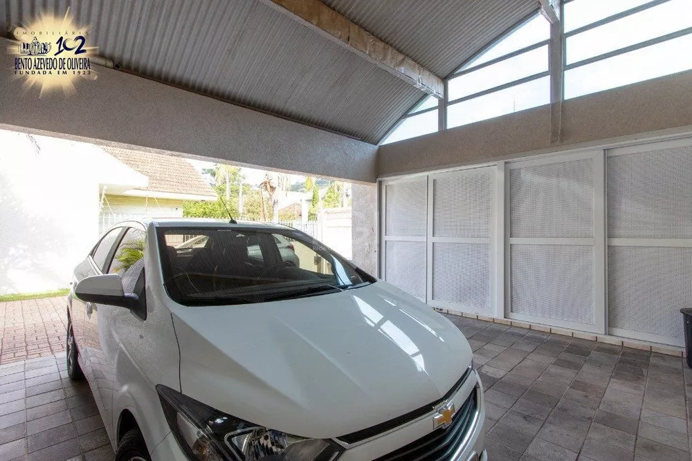 Casa, 4 quartos, 286 m² - Foto 1