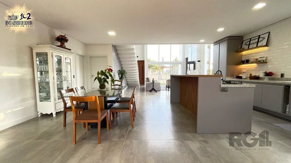 Casa, 4 quartos, 256 m² - Foto 2