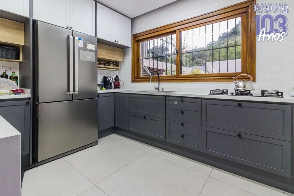 Casa, 4 quartos, 310 m² - Foto 1