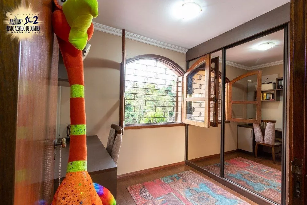 Casa, 3 quartos, 232 m² - Foto 3