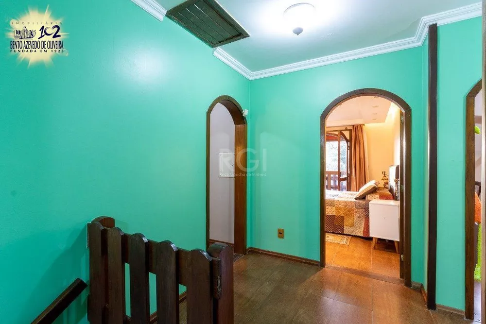 Casa, 3 quartos, 232 m² - Foto 1