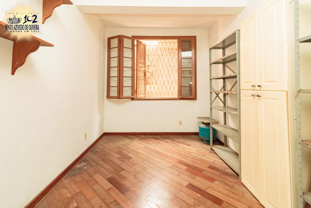 Casa, 3 quartos, 259 m² - Foto 1