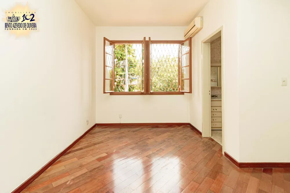 Casa, 3 quartos, 259 m² - Foto 2