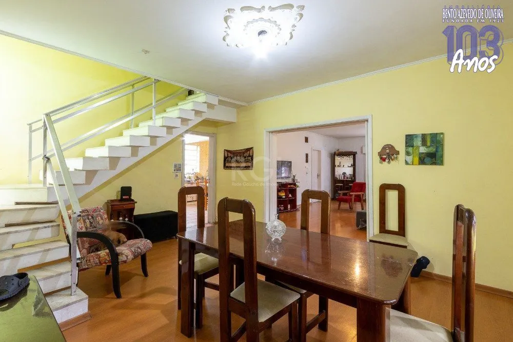 Casa, 4 quartos, 273 m² - Foto 1