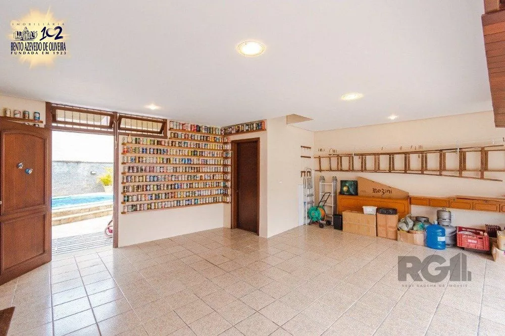 Casa, 4 quartos, 295 m² - Foto 1