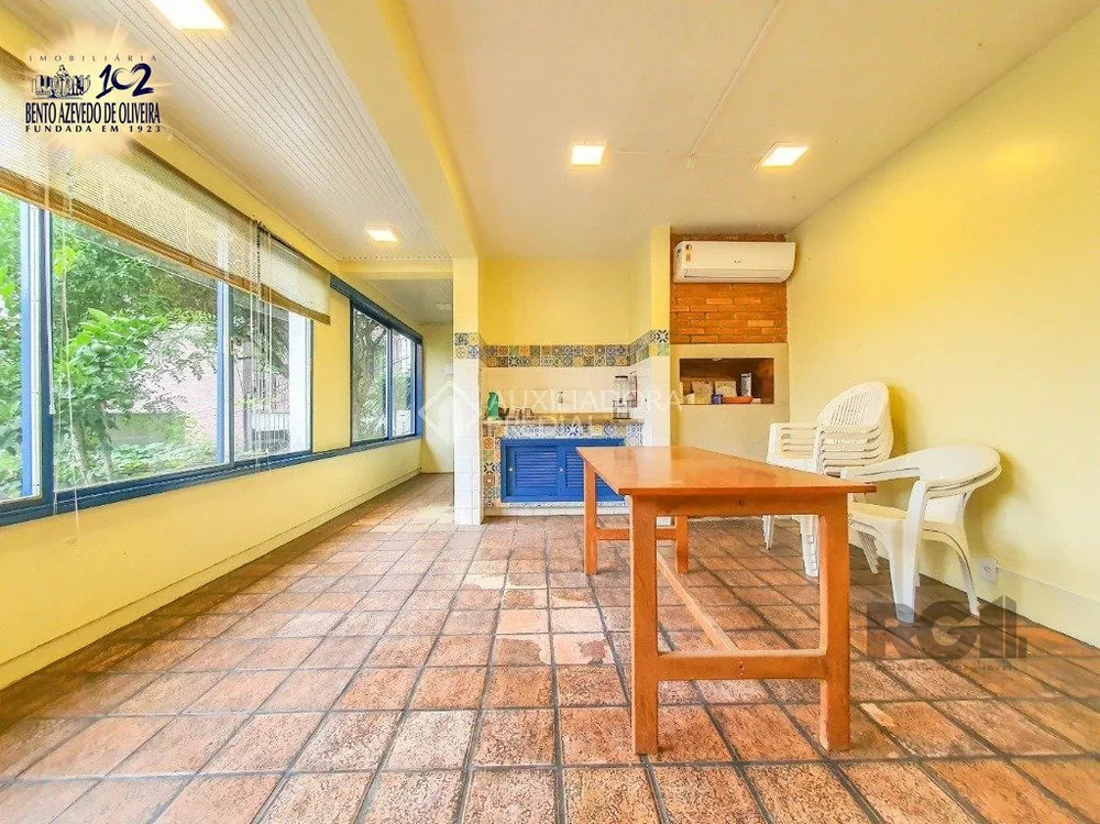Casa, 3 quartos, 255 m² - Foto 2