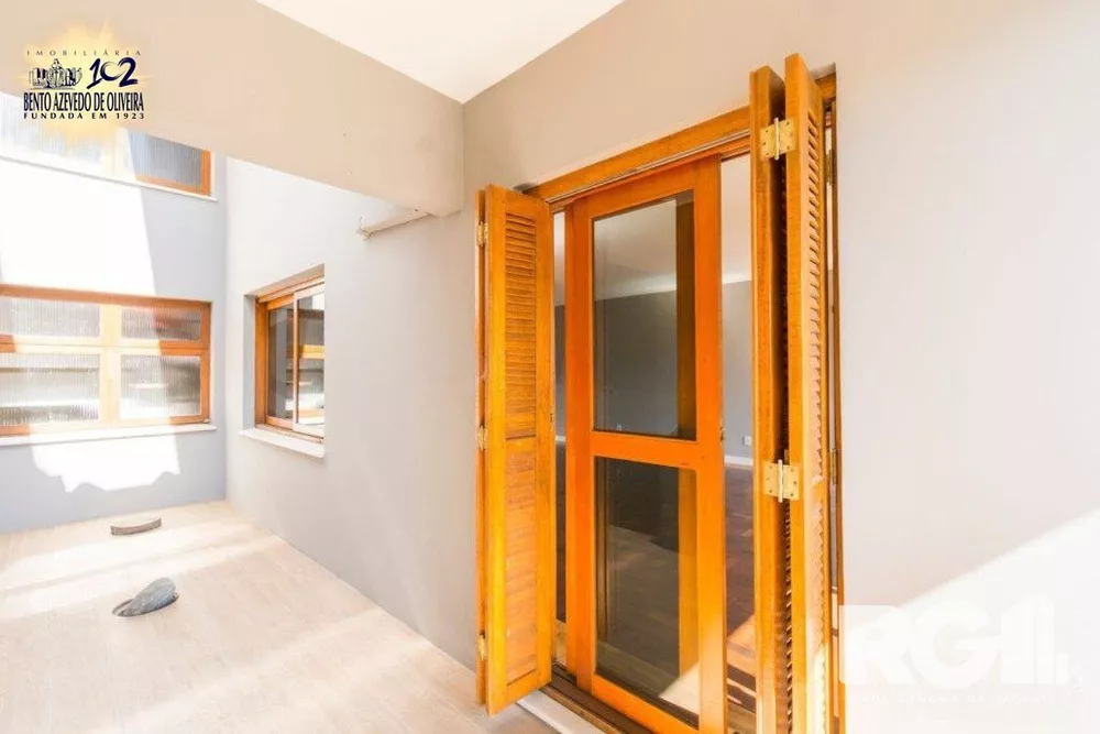 Casa, 3 quartos, 258 m² - Foto 1