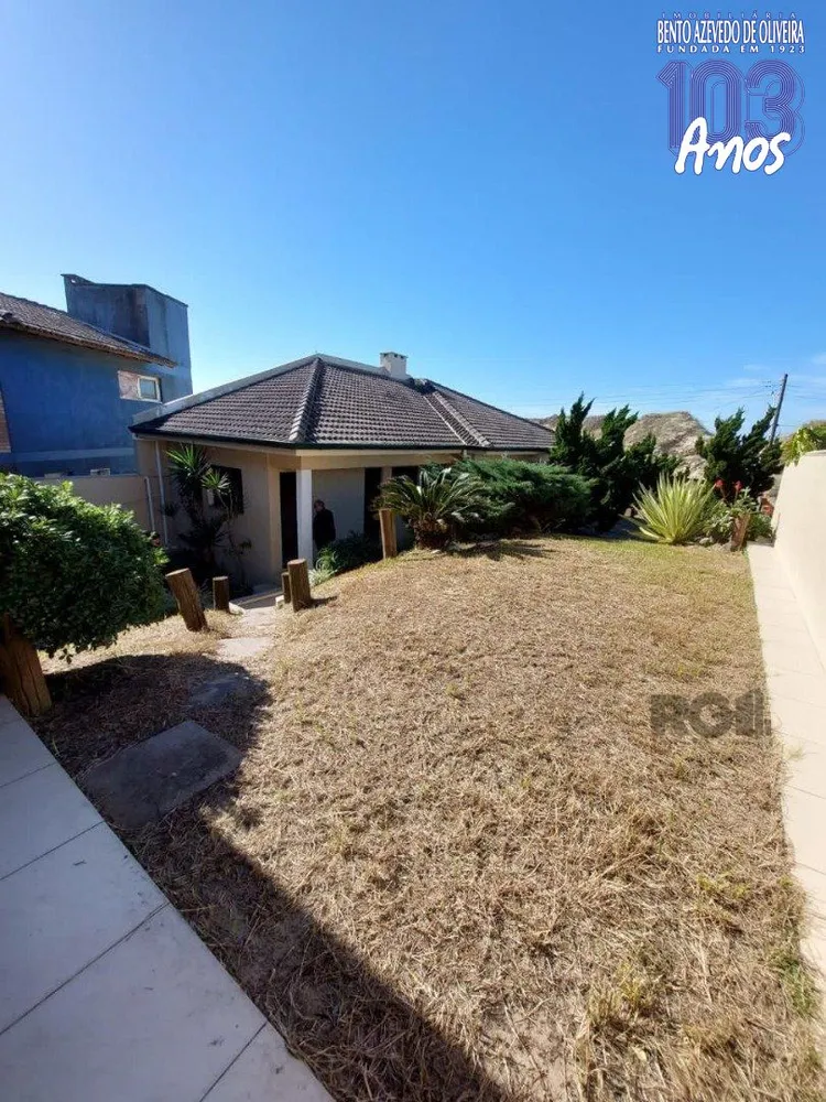 Casa, 4 quartos, 139 m² - Foto 1