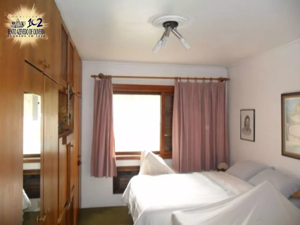 Casa, 3 quartos, 290 m² - Foto 1
